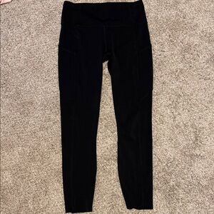 Lululemon Black Leggings fast and free sz 6 with pockets